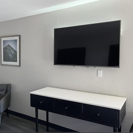 יובלדה Hotel Isabella מראה חיצוני תמונה