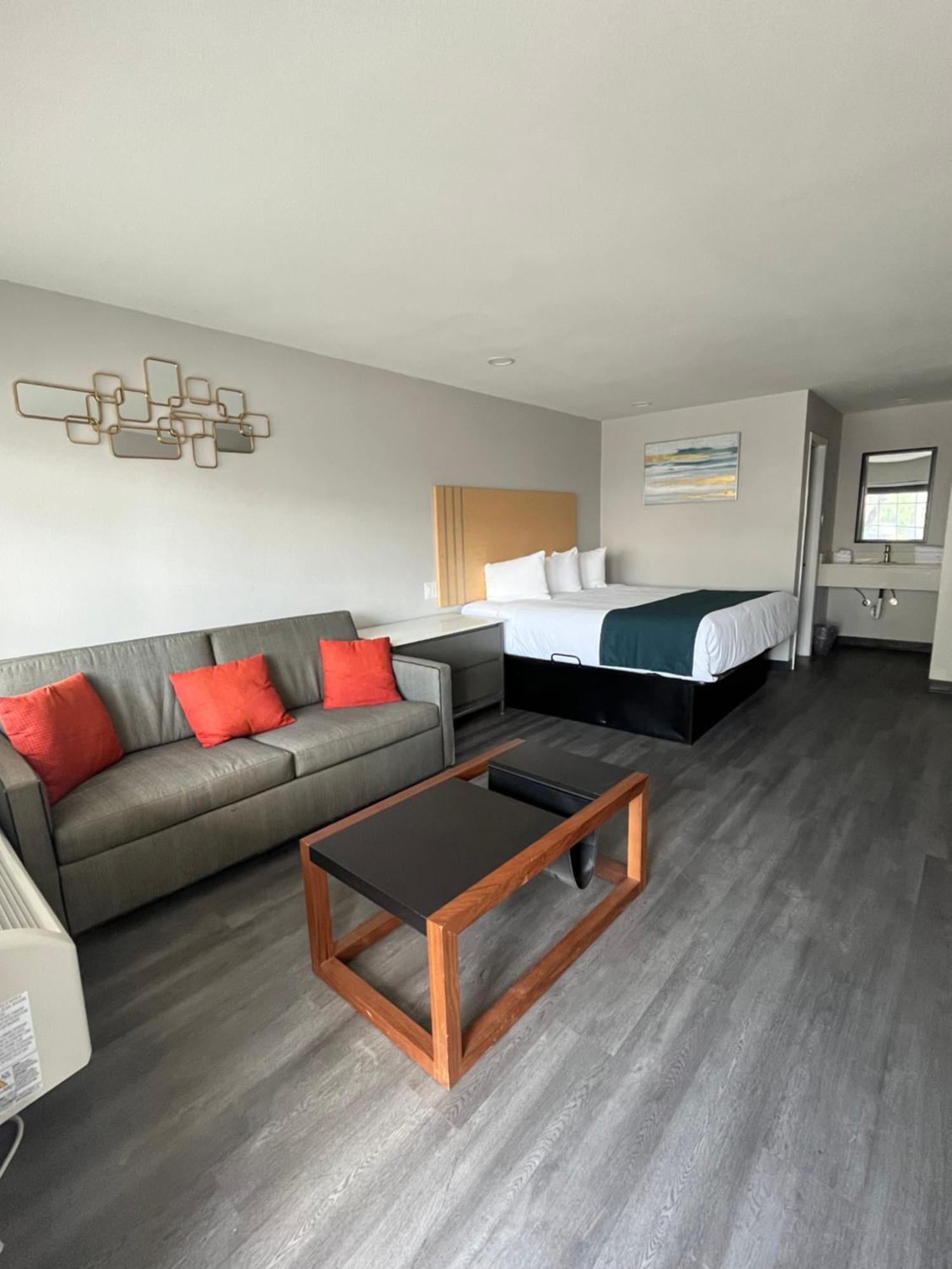 יובלדה Hotel Isabella מראה חיצוני תמונה