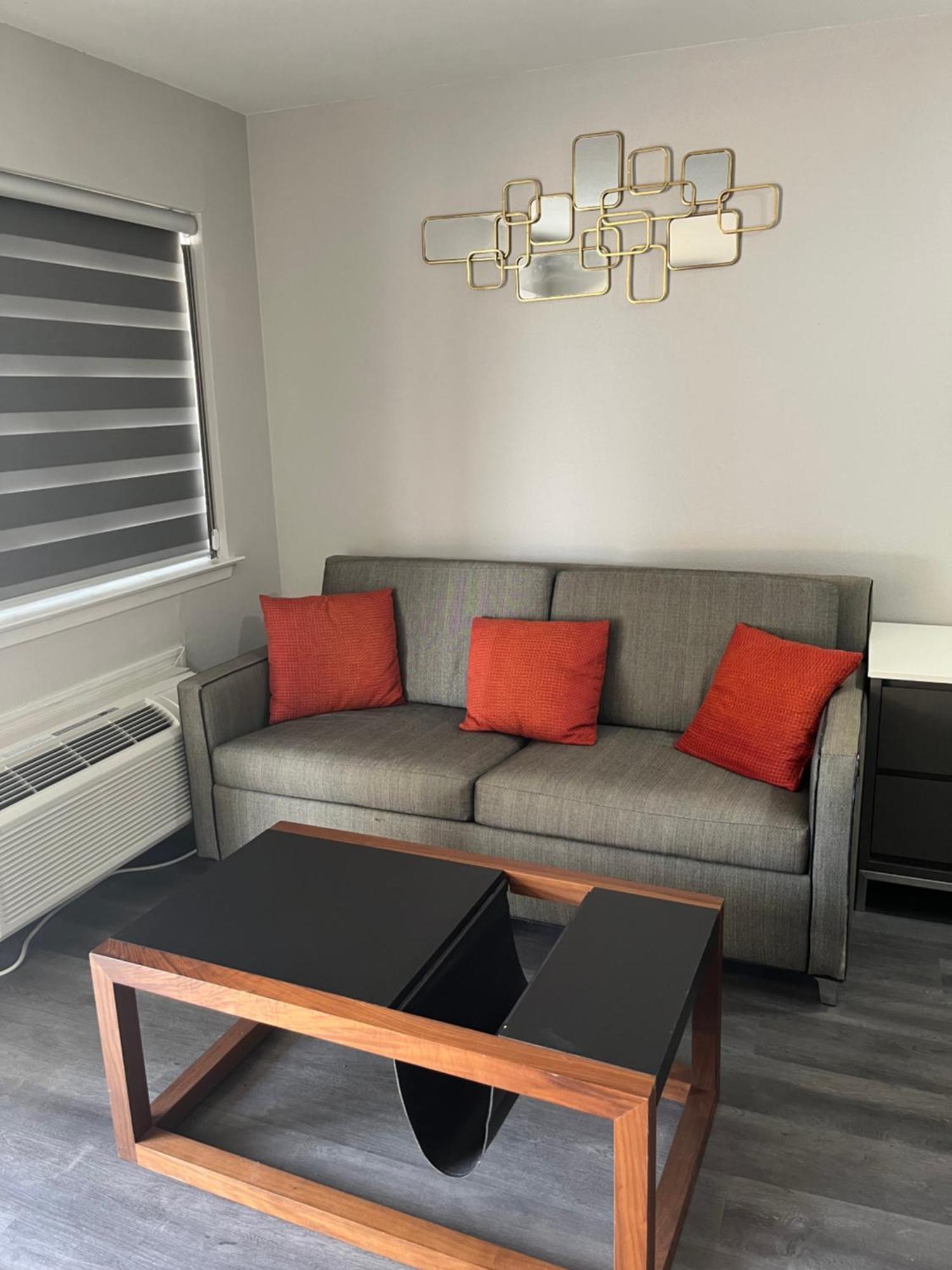 יובלדה Hotel Isabella מראה חיצוני תמונה